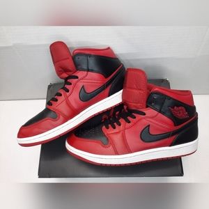 Jordan 1 Mid Reverse Bred Men's shoe size 10